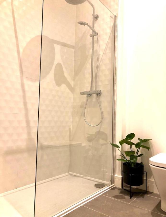 See Our Amazing Score At The Kepties - 5 X Luxurious Serviced Apartments - With Gardens - Fully Equipped - Free Parking - By Orion Short Stays - See Our Other Individual Listings --- This Is For Brand Awareness Only --- Arbroath Εξωτερικό φωτογραφία